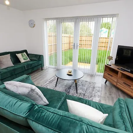 Beautiful Brand New 3 Bedroom City Centre House With Garden Derby Exterior foto