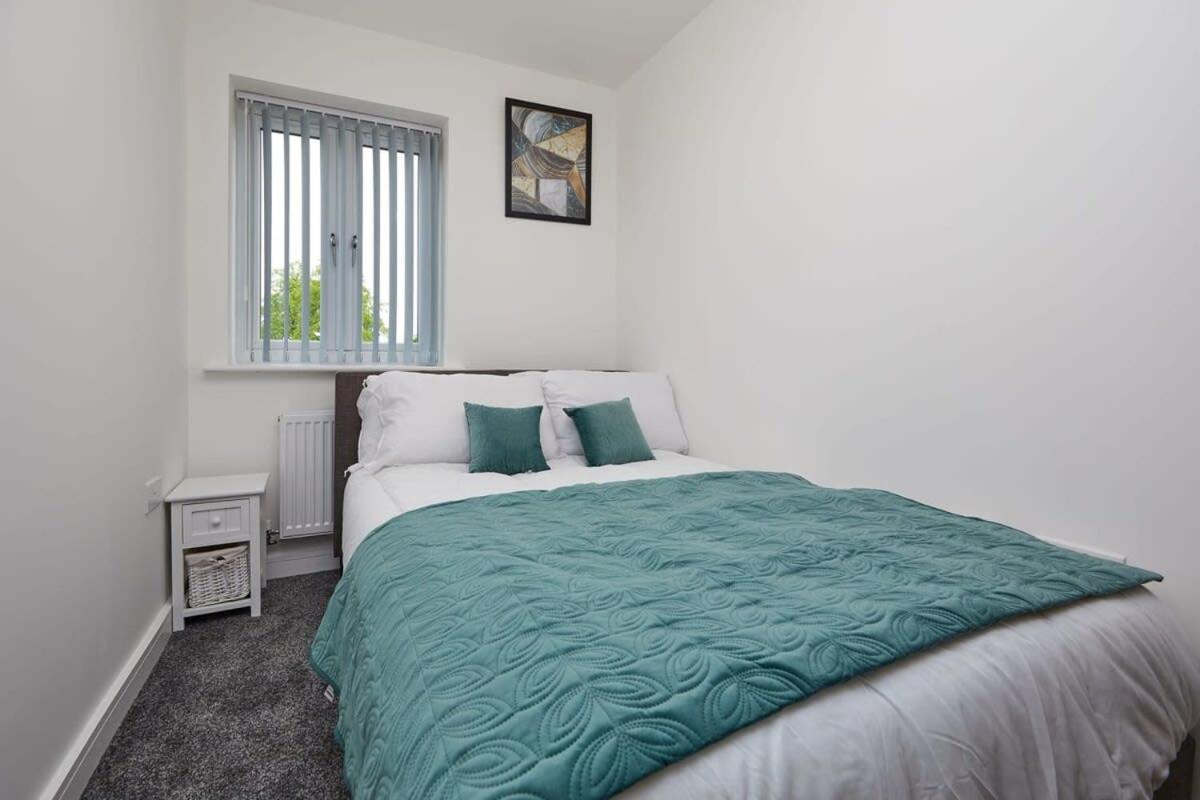 Holiday home Beautiful Brand New 3 Bedroom Centre House With Garden