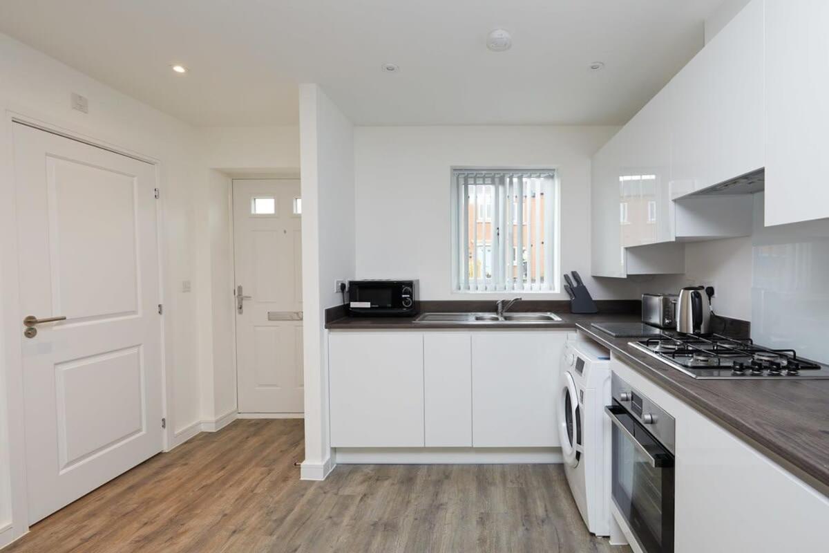 Holiday home Beautiful Brand New 3 Bedroom Centre House With Garden